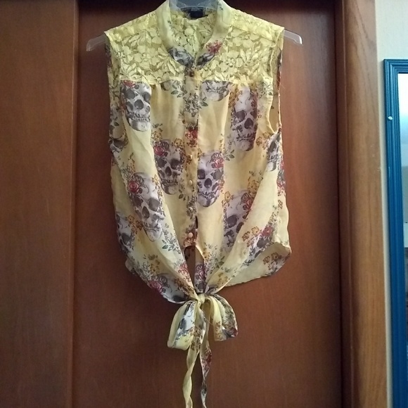 Helium Tops - *Final Sell Price* Helium Sleeveless Shirt